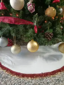 Ποδιά Χριστουγεννιάτικου Δέντρου Κρόσσι 1 Τμχ ΕΥΧΗ Λευκό- Μπορντό- Χρυσό 