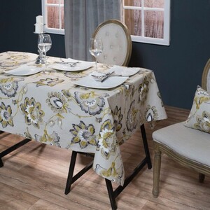 Venice tablecloth - 135x135cm
